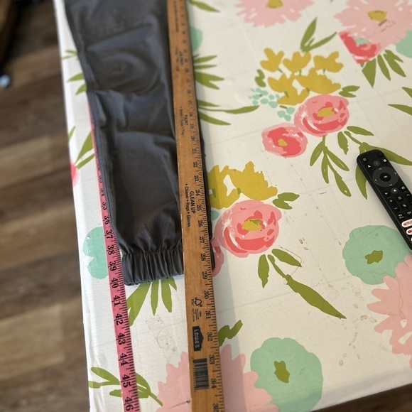 NWT Plugg stretch, technical joggers, size small, gray - Picture 8 of 9